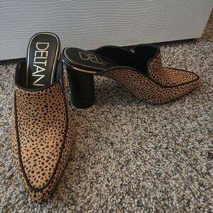 Deltan Women's Tan Slip-On Heels